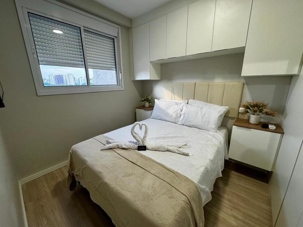 Apto Moema Ii Com Piscina E Ar/metro Eucaliptos * Sao Paulo